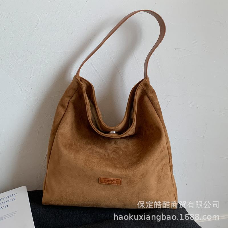 Retro Bag Women's Large Capacity 2025 New Autumn and Winter Versatile Simple Shoulder Bag Texture Commuter Tote Bag