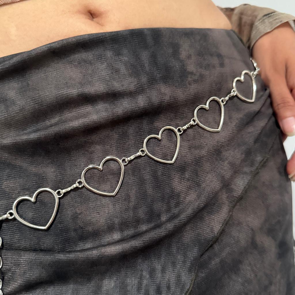 Women's belt Luxury Heart Shaped Metal Waist Chain Belt Goth accessories belts for women Punk style with Jeans Dress