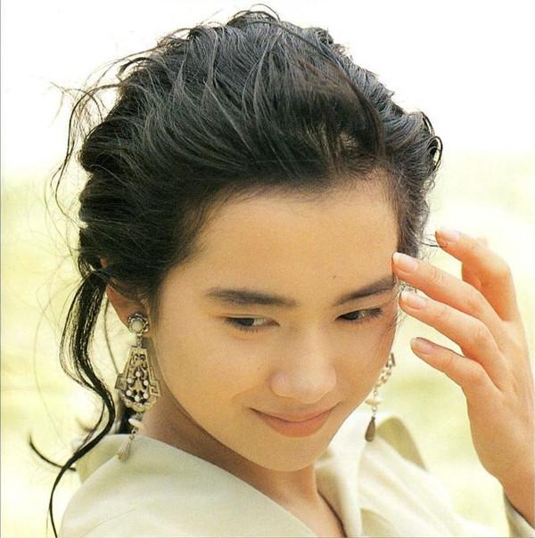

CD EMI WAKUI VIEWING ALL | EMI WAKUI E - Flora PSCR1006PROMO Polystar 1990 Japan Japanese Pop/Rock Used