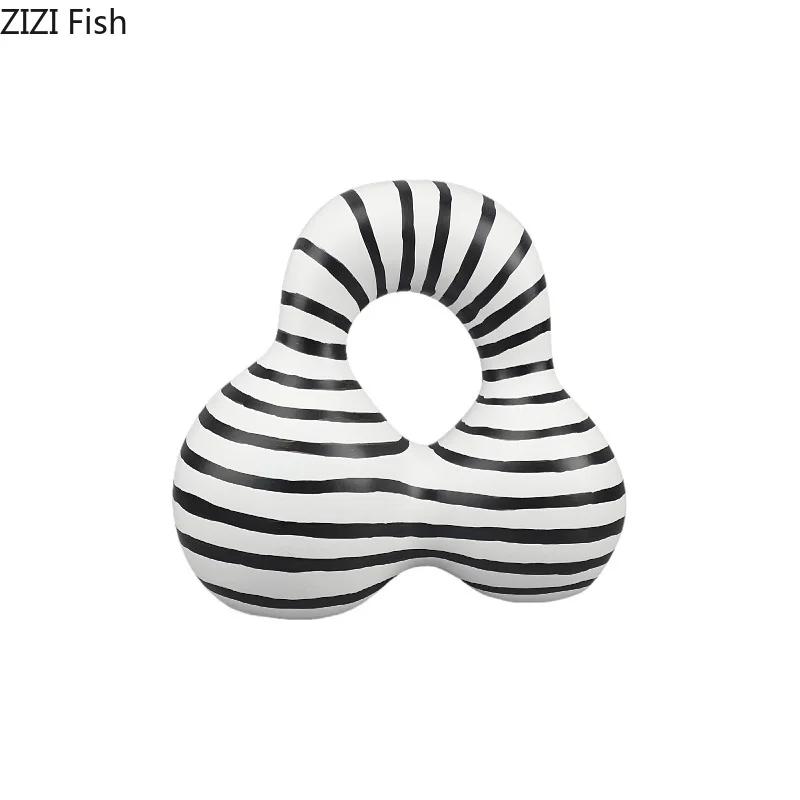 Zebra Stripes Irregular Statue Desk Decoration Ornaments Modern Crafts Abstract Artwork Resin Sculpture Room Aesthetics Decor