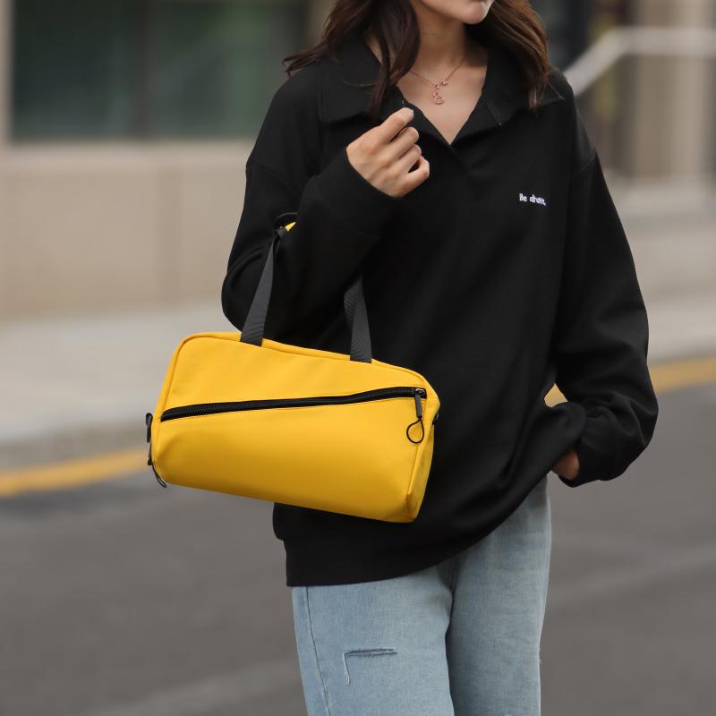 Water-Repellent Sport Crossbody Bag Women's Shoulder Bag Travel Small Bag