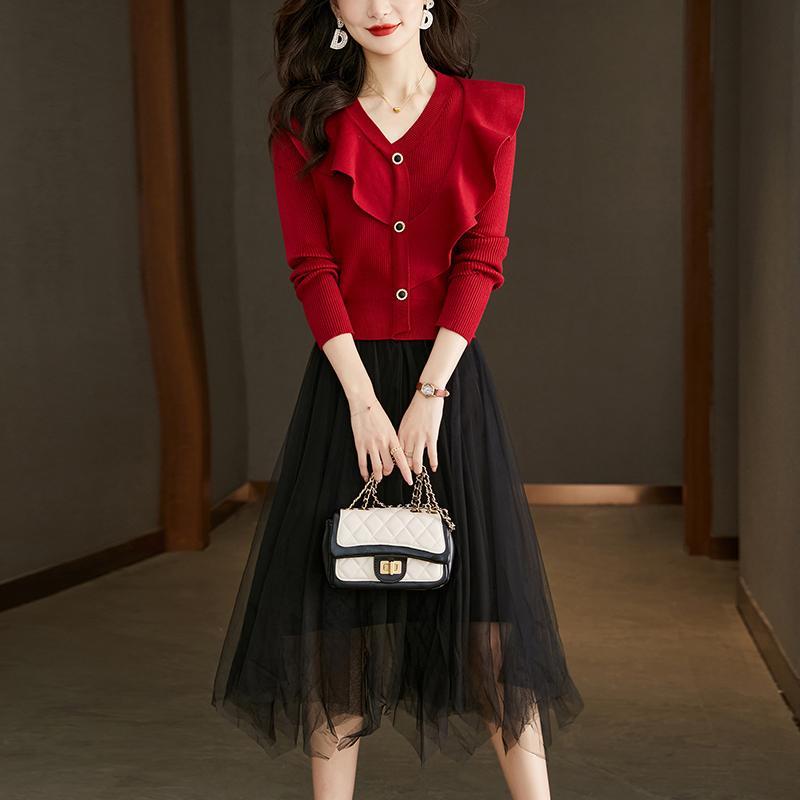 

Платье-свитер женское весенне-зимнее вязаное платье средней длины с рюшами по краям однотонное женское платье с v-образным вырезом и длинными рукавами