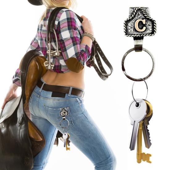 Vintage Letter Keychain Western Cowboy Style A to Z 26 Capital Letters Key Ring Metal Alphabet Key Holder Belt Bag Hanging Decoration Pendant