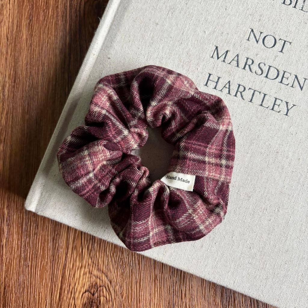 Retro Plaid Scrunchies for Women - College Style Hair Ties & Headbands