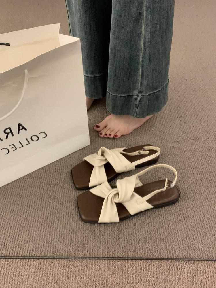 Vintage Casual Gentle Evening Breeze Open-toed Sandals Women's Summer 2025 New Soft Leather Cross-strap Flat Beach Shoes