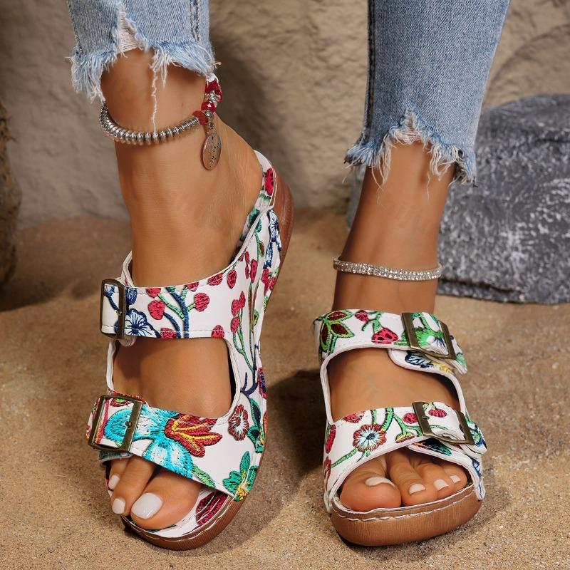 Fashion Women Slippers Wedge Outdoor Fashion Beach Shoes 2025 Summer Buckle Comfortable Anti Slip Flower Trendy Slippers Chanclas Mujer
