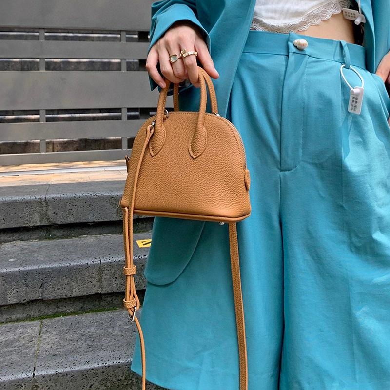 Advanced Niche Hand-held Shell Bag For Women New French Style Top Layer Cowhide Mini Single Shoulder Crossbody Bowling Bag