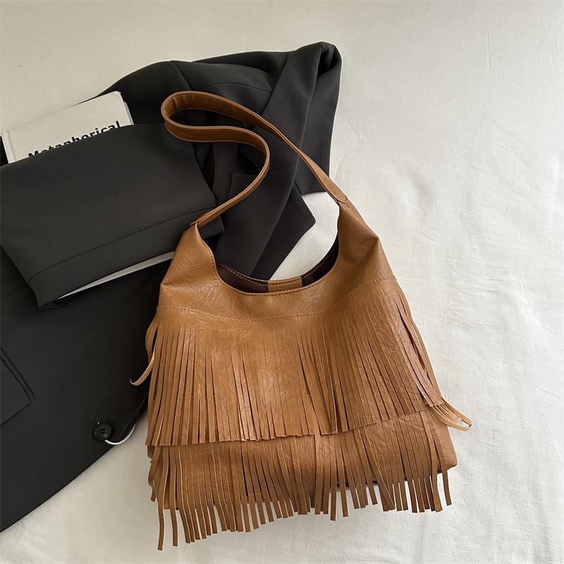 Bag Women's 2025 New Tassel Bag Shoulder Bag Large Capacity Underarm Tote Bag