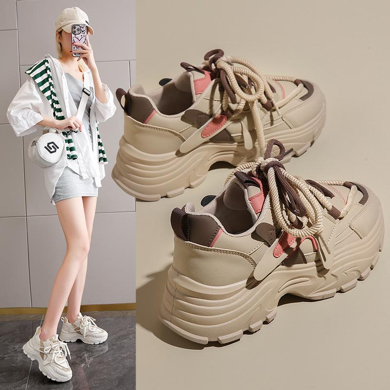 Jarní nové dámské ležérní sportovní boty studentské kožené silná podrážka zvyšující výšku boty pro tátu Douyin živé vysílání všestranné dámské boty