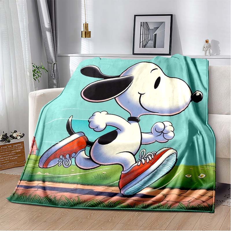 Snoopy Mountain Biking Flannel Blanket, Soft Warm Throw with Cartoon Dog Cycling Print, Cozy Bedding for Peanuts Fans 80cm x 120cm