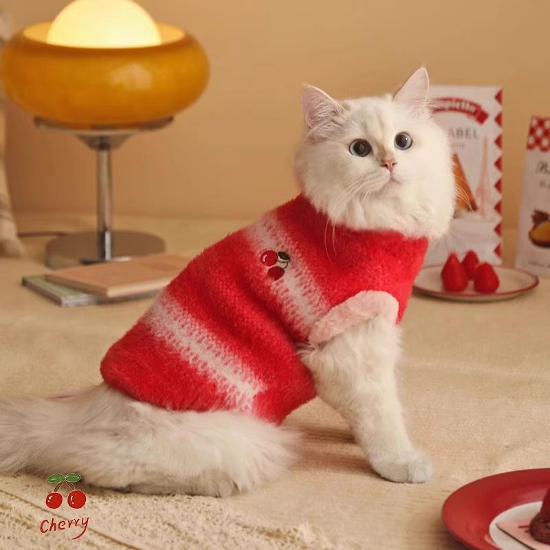 

Faux Mink Fur Cat Vest, Hooded Warm Anti-Shedding Pet Clothes for Small Cats, Indoor Outdoor Cold Weather Wear XS: Bust 30cm, 0.5-1.5kg