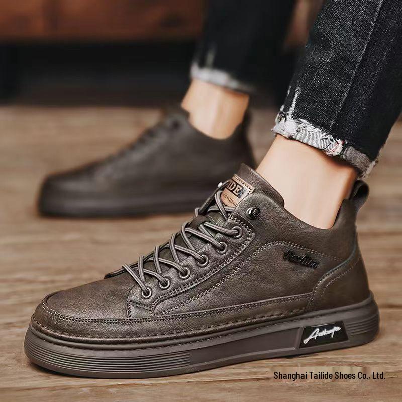 2023 Men's Black Waterproof Non-slip Casual Leather Skate Shoes