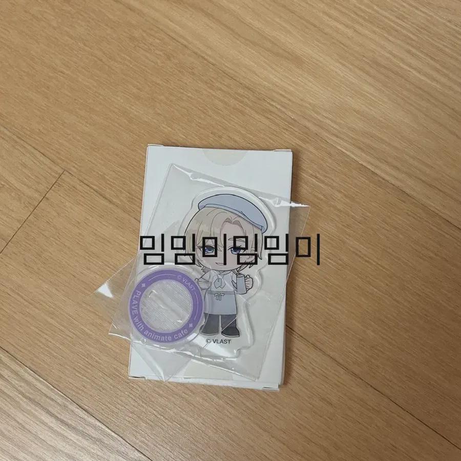 

PLAVE Акриловая подставка Анимация Ной Кафе