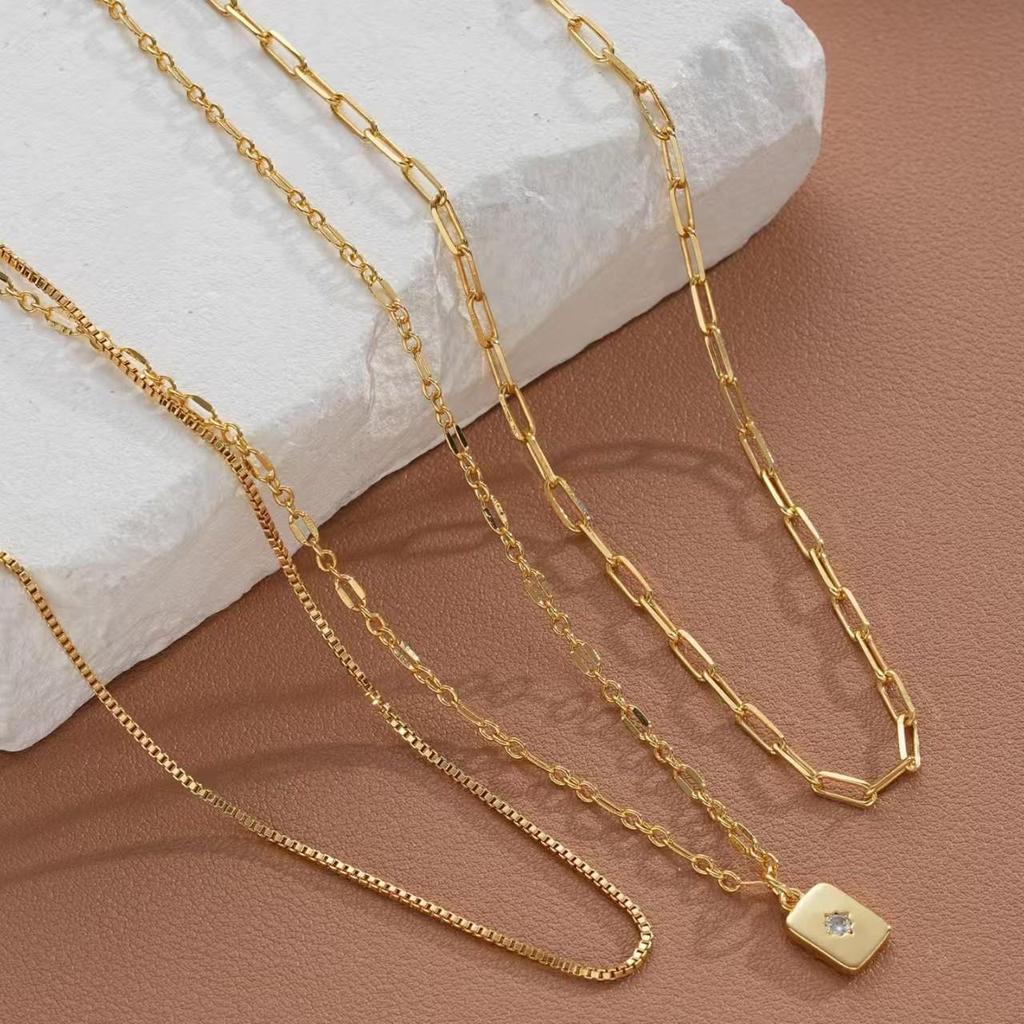 Retro Luxe Multi-layered Pendant Necklace: European & American Style