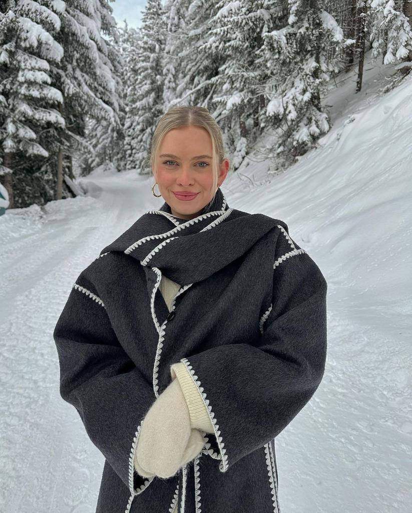 Women's European & American Style Scarf Spliced Casual Woolen Coat - Fashionable, Versatile, and Loose Fit