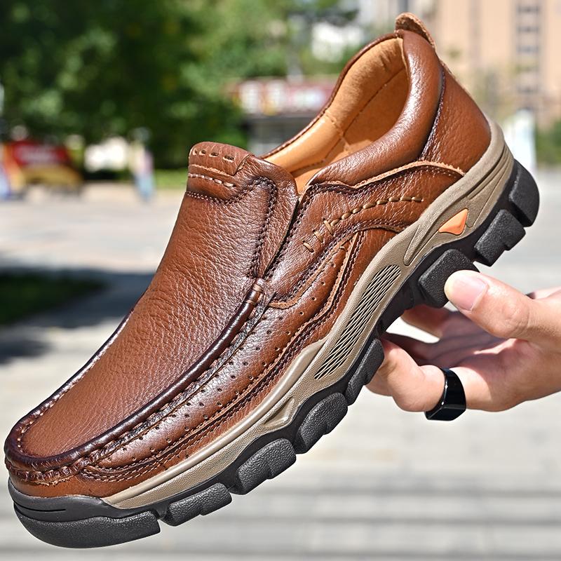 Fashion 2024 Men's Outdoor Leather Shoes Hot Sale Fashion Soft Sole Handmade Breathable Comfortable Loafer Slip-on Work Driving Shoes