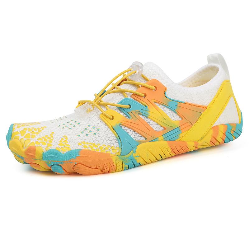 New-style River-tracking Shoes Outdoor Water-wading Footwear Couples' Beach Swimming Shoes Hiking and Mountaineering Toe-separated Footwear