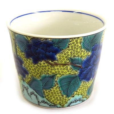 Waza No Kura Stylish Kutani Ware Soba Choko (Soba Cup) with a Peony Design On a Clay Container. A High-quality Ceramic Brand. Made In Japan.