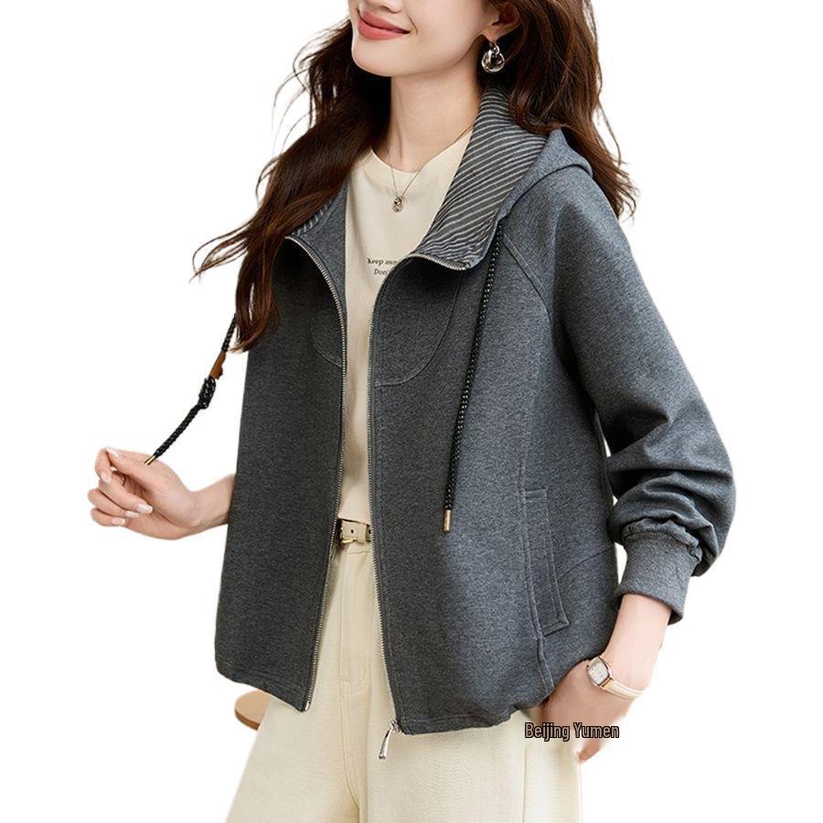 Women's Gray Hooded Sweatshirt - Short Jacket for Spring and Autumn, Loose Fit, Trendy and Casual.