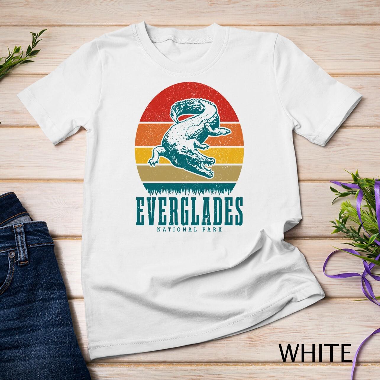 Everglades National Park Florida Vintage Alligator Crocodile Unisex T-Shirt Mens Womens Tees Top S
