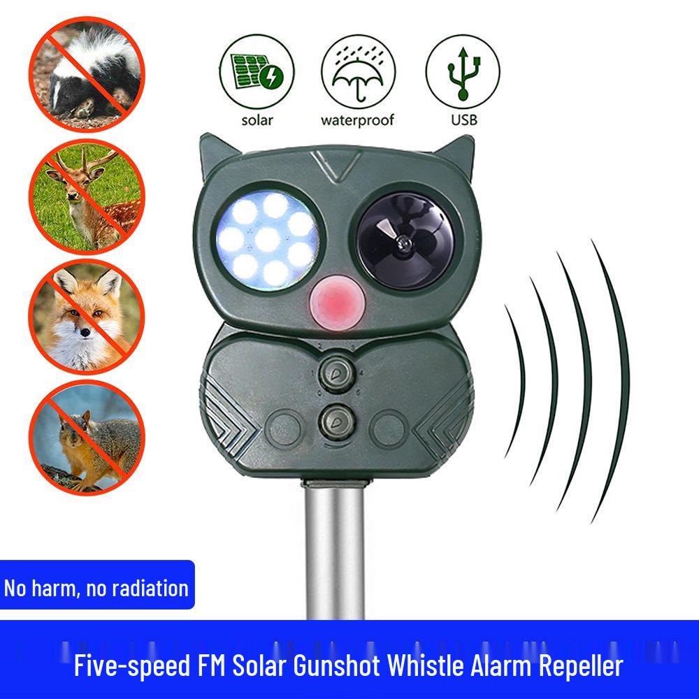 In-stock Multi-Functional Solar Ultrasonic Animal Repeller: Effective for Rats, Birds, Cats, and Dogs