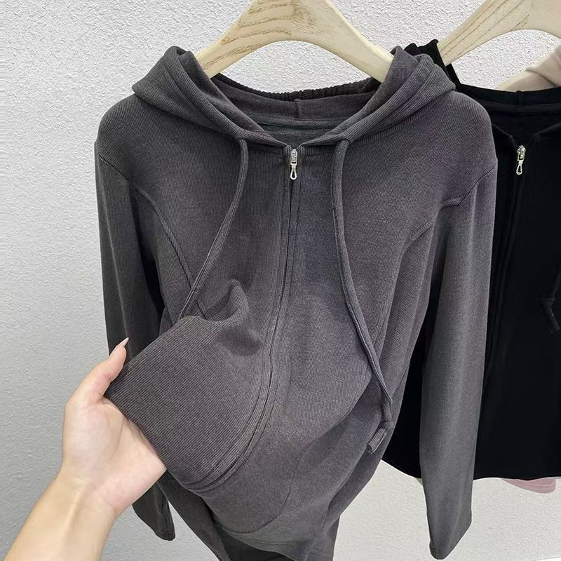 A Thick and Warm Hooded Sweatshirt for Women with A Cinched Waist, A Fleece Jacket and A Cardigan Are Fashionable for Autumn and Winter