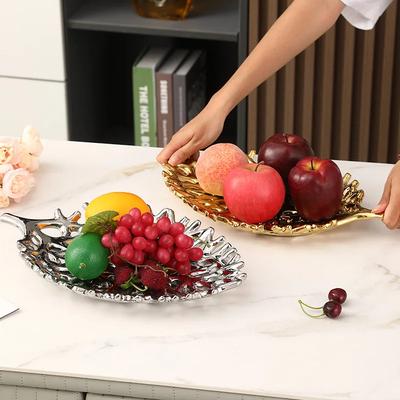 Perforierte Keramik-Obstplatte Goldene Blattplatte Desktop-Aufbewahrungsbehälter Blatt-Schale Aufbewahrungsschale Heimdeko-Zubehör