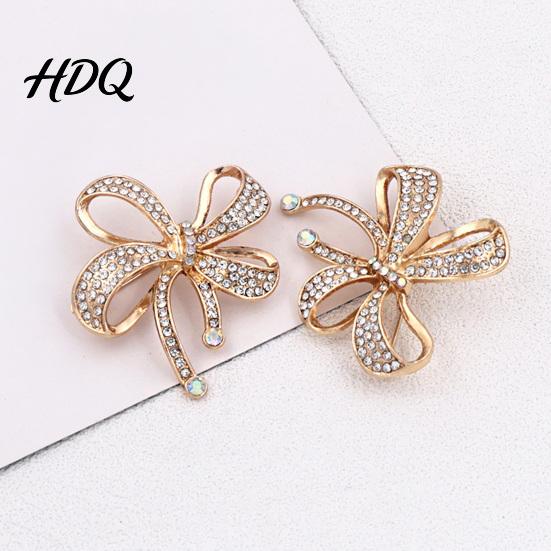 Bag Decoration Brooch Sparkling Rhinstone Bow Brooch Retro Alloy Lapel Pin Elegant Jewelry Women Accessories for Suit Dress Coat Scarf Pin