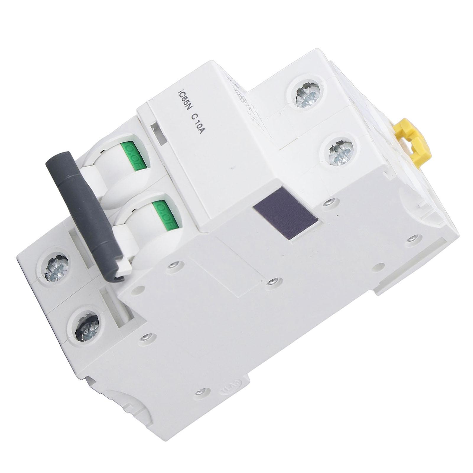 

Мініатюрний автоматичний вимикач 2P ізолятор залишкового струму на DIN-рейку 400 В 10 A IC65N C10A