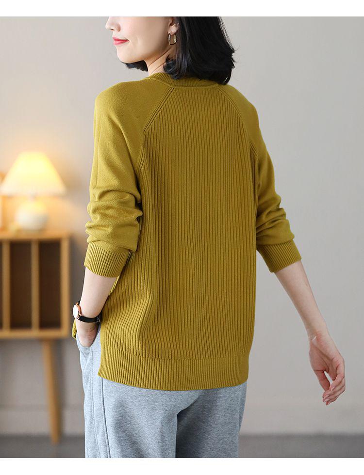 Plus Size Women's Round Neck Loose Knit Sweater - Autumn/Winter