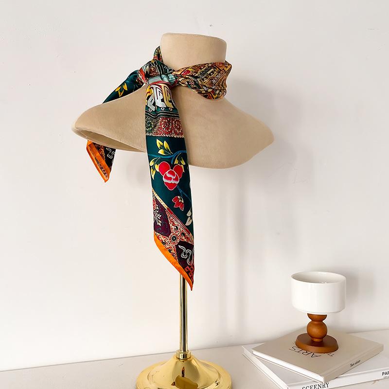 Design Fashion Square Real Silk Scarf Women Hairband Cat Printed Small Satin Shawls Foulard Neckerchief Female Headbands Bandana