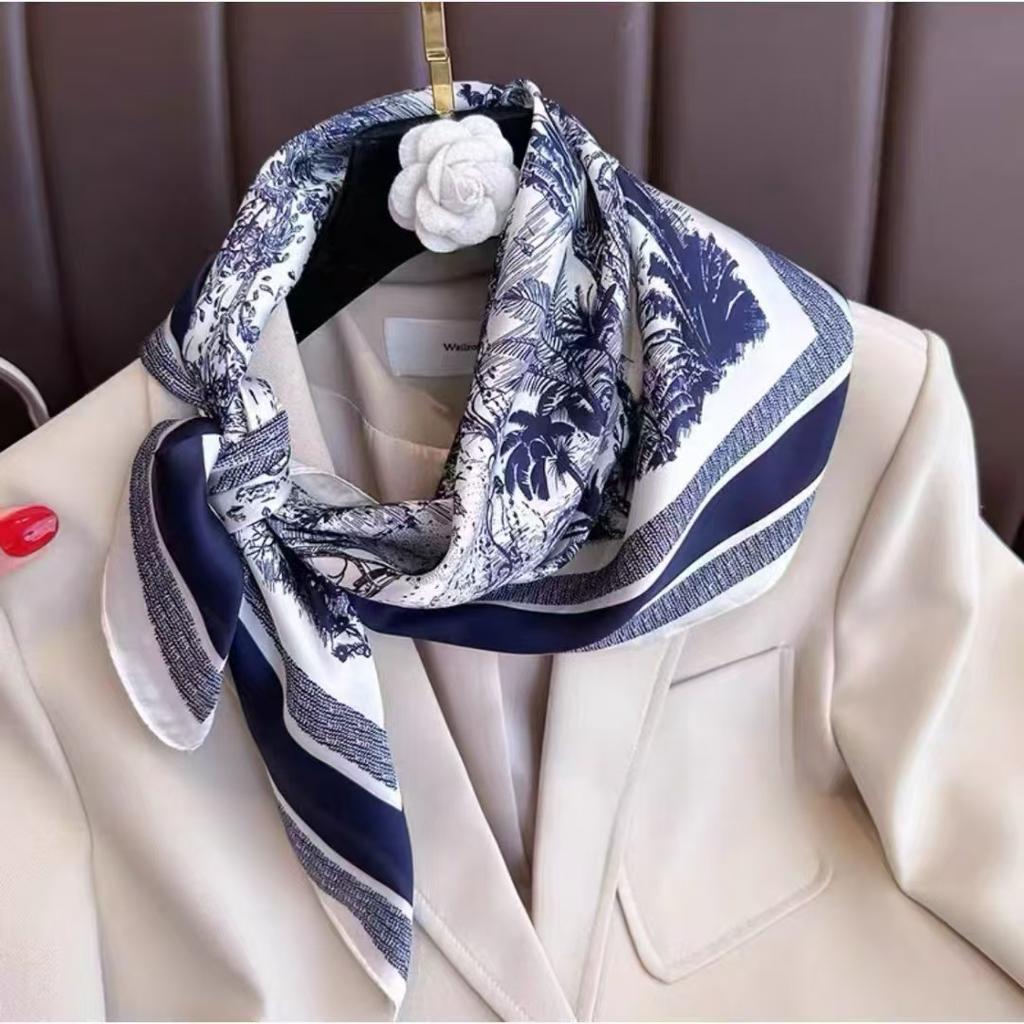 70*70cm New Literary Fashionable Bandana Simulation Silk Temperament Square Scarves Women Spring/Summer Soft Satin Scarf