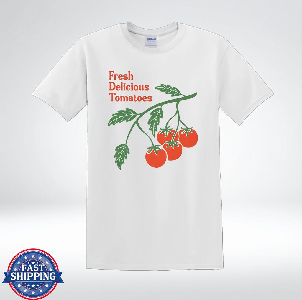 Fresh Delicious Tomatoes Vintage Farm Market Graphic T-Shirt
