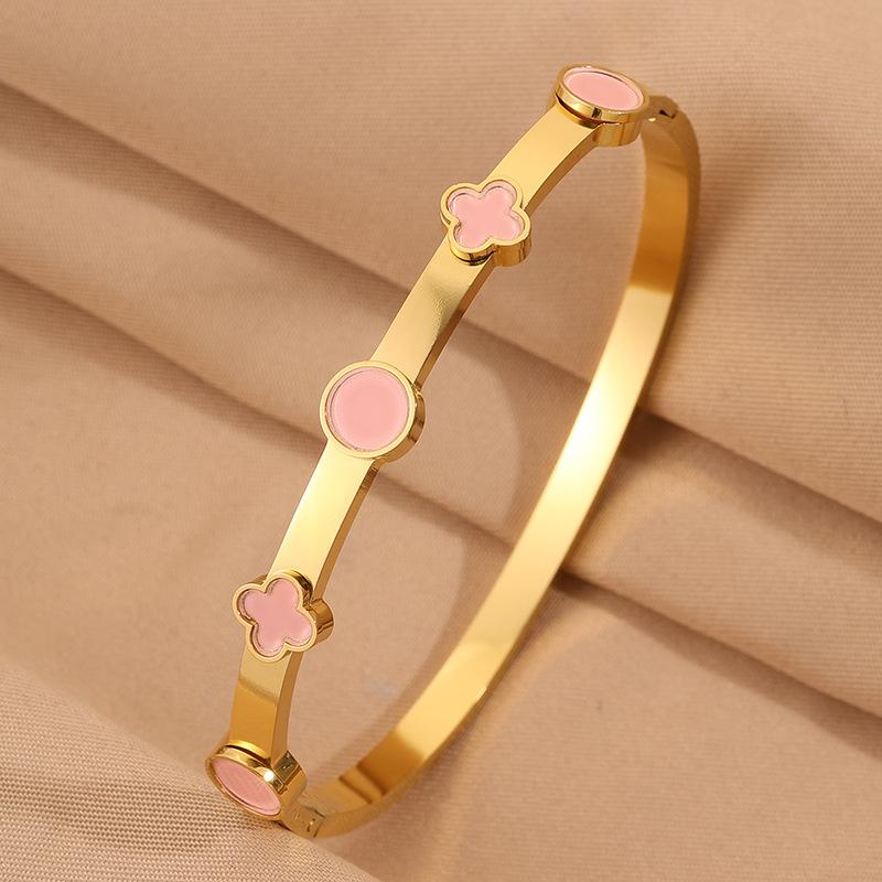 Light Luxury and High-end Four-leaf Clover Circle Women's All-match Bracelet