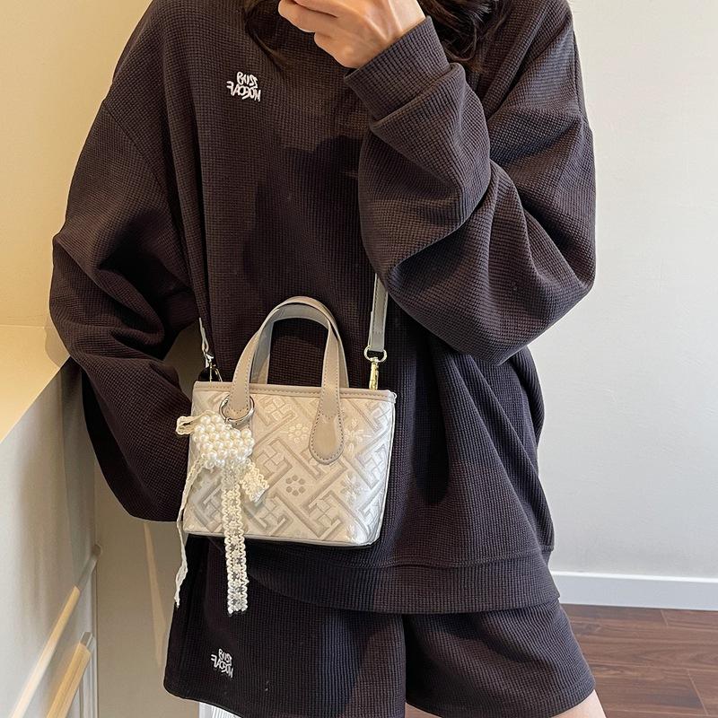 Fashion Handbag Women's New Versatile Shoulder Messenger Bag