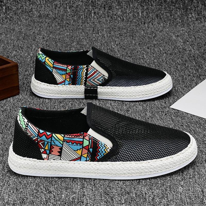 

Старые пекинские сетчатые туфли мужские летние 2024 новые полые мужские туфли дышащие ленивые повседневные туфли для рыбаков с одной педалью 39