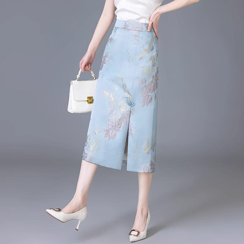 Spring 2025 Gold Silk Jacquard Midi Skirt: Chinese Style Bodycon for Women