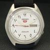 SEIKO 5 AUTOMATIC JAPAN MENS VINTAGE ARABIC WHITE COLOR DIAL WATCH a701501-5 R206b-a701501