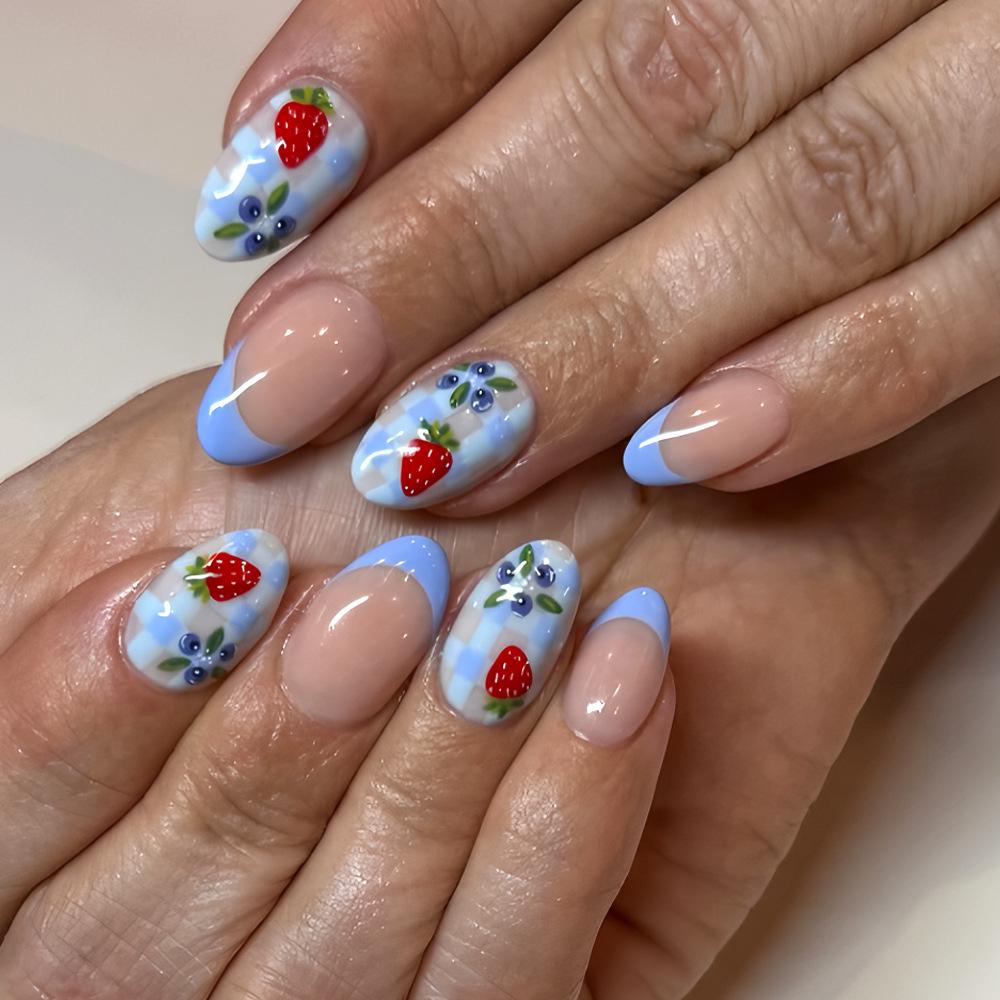 

Blueberry & Strawberry French Manicure: 24-Piece Detachable Water Drop False Nails for Spring & Summer