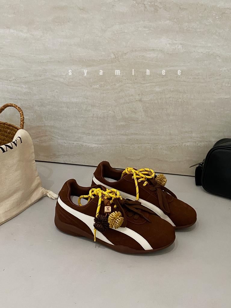 French retro leather sports and leisure shoes 2025 new suede inner heightening pine cone shoes fashionable cowhide German training shoes