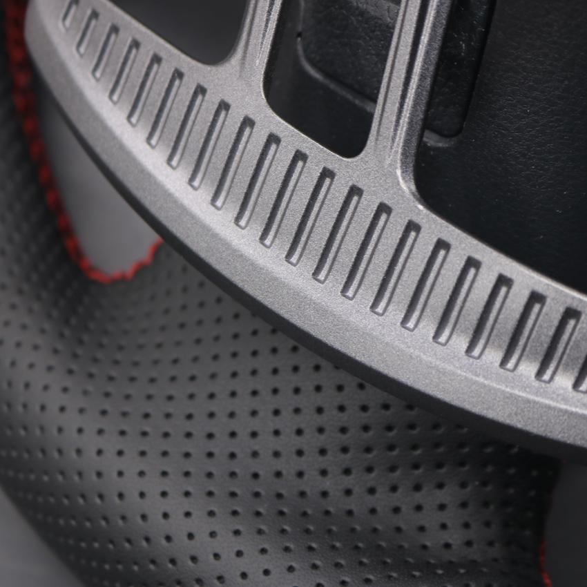 Черный искусственный кожаный мягкий удобный чехол на руль автомобиля — фото 7