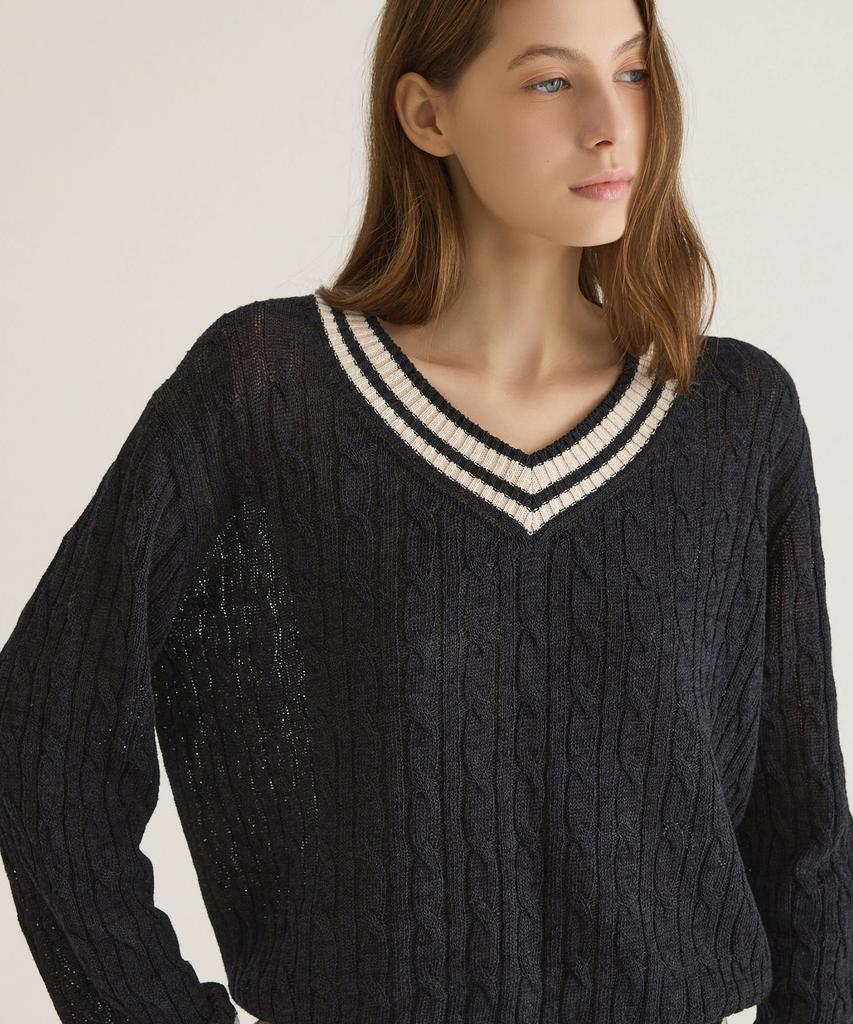 Oteumilkape Cable V-Neck Knit - Navy
