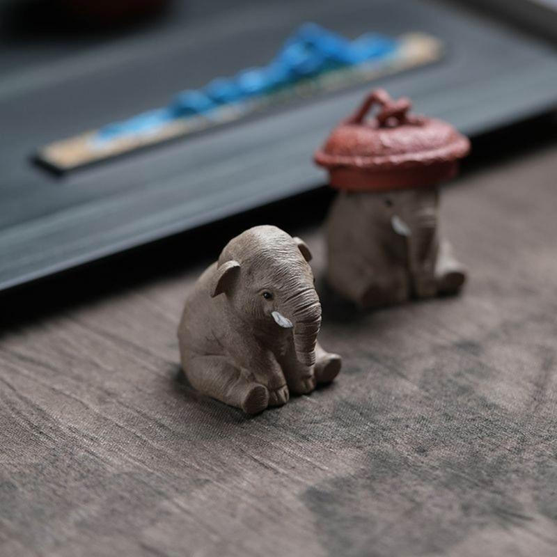 Handgefertigtes Sitzender Elefant Ornament Klein Tee Haustier Mini Süße Statue Zimmer Tee Tisch Dekorationen für Tee Liebhaber Freund