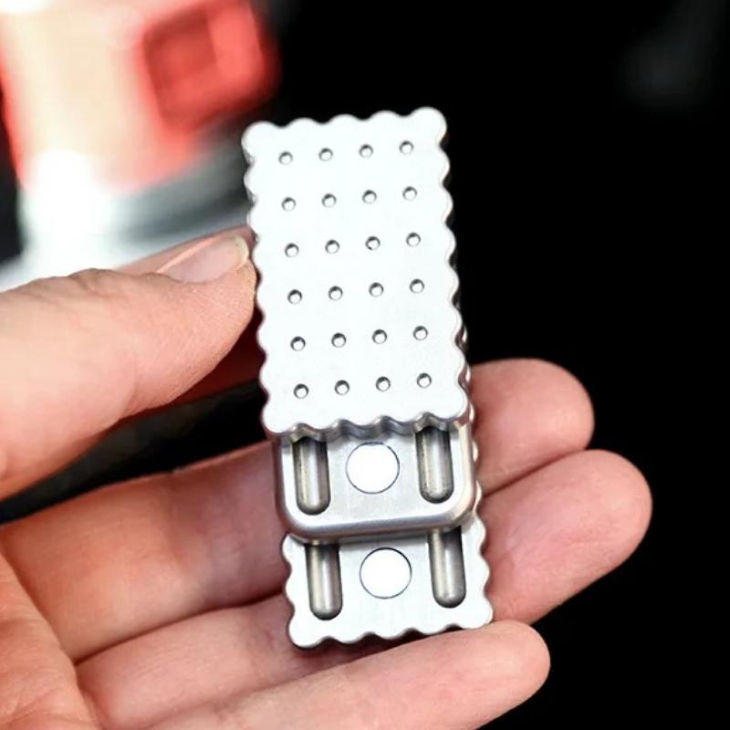 Mechanical Slider Three Layers Magnetic Push Card Pushing Plate Haptic Coin Sensory Toy Adults Stress Relief Fidget Relieving