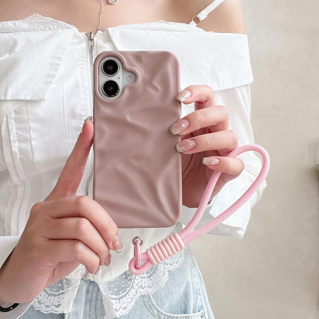 Advanced three-dimensional pleated mobile phone case is suitable for Apple 17promax new iPhone15/14/16 lanyard.