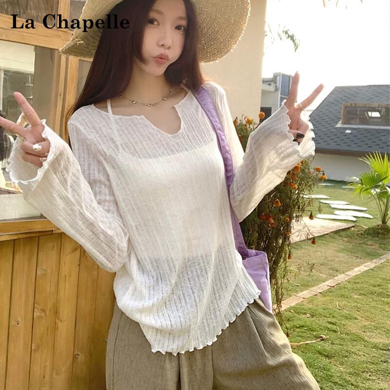 Camiseta de manga corta con cuello en V y volantes para mujer La Chapelle con protección solar