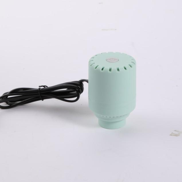 Hand-Rolled Vacuum Compression Bags for Travel and Clothing Storage