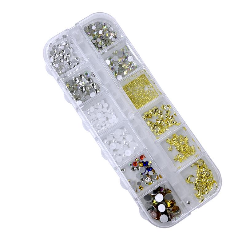 

Nail Art Set: White, Gold & Silver Sequins with Flat Back & Pointed Pearl Rhinestones