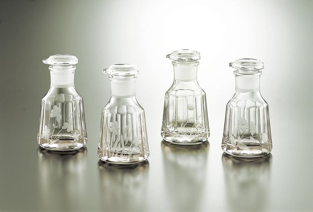 Hirota Glass Soy Sauce Edo Hana Grass Dispenser, Kiriko, Autumn/Autumn Design, 272-G