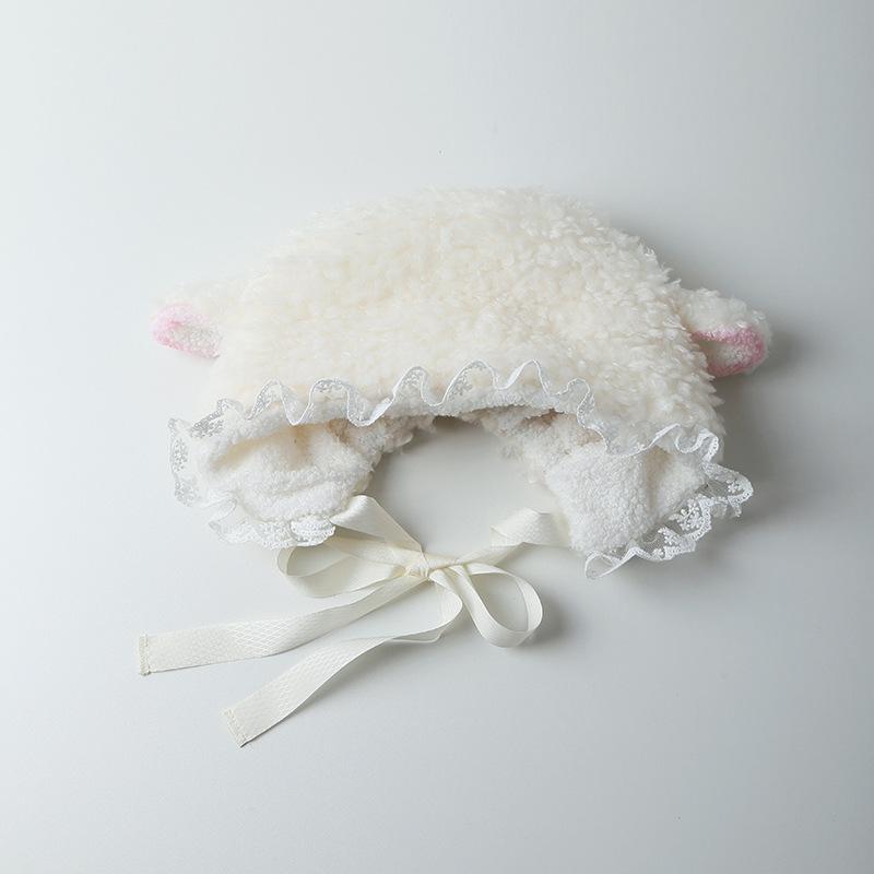 Sweet and Cute Girl Lamb Wool Woman, Warm In Autumn and Winter, Cold-proof, White Face, Lamb Ear Hat Woman